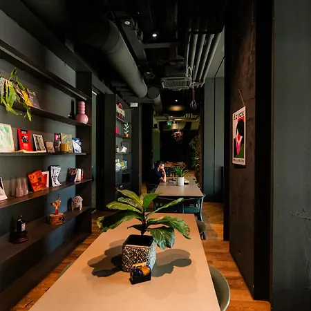 The Social Hub Lavagnini 4*