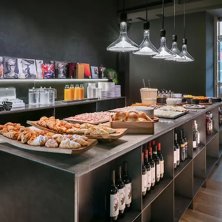 The Social Hub Lavagnini Hotell 4*